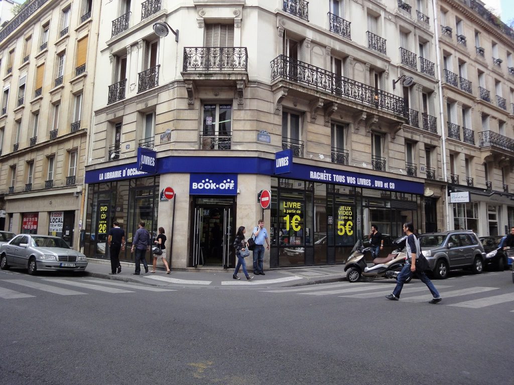 ブックオフFCパリに2店舗